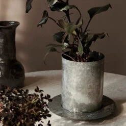 Ferm LIVING | Auran Pot - Galvanized - Medium -Home Product Store 1104269082 10 1080x 6bc6391c 0cff 44c3 b2aa f7e79dd4d016