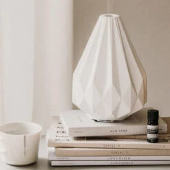 Made By Zen | Kasper Aroma Mist Electronic Diffuser -Home Product Store made by zen kasper diffuser 1