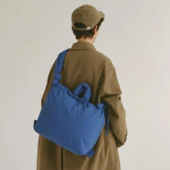 Ölend | Ona Soft Bag - Cobalt Blue 4 Ölend | Ona Soft Bag - Cobalt Blue -Home Product Store olend ona bag blue lifestyle 1